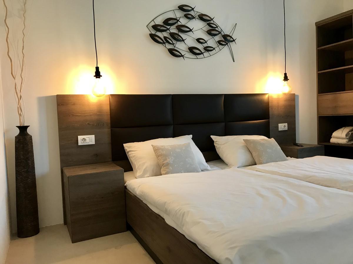 Apartments & Rooms Artemus Belveder 科佩尔 外观 照片